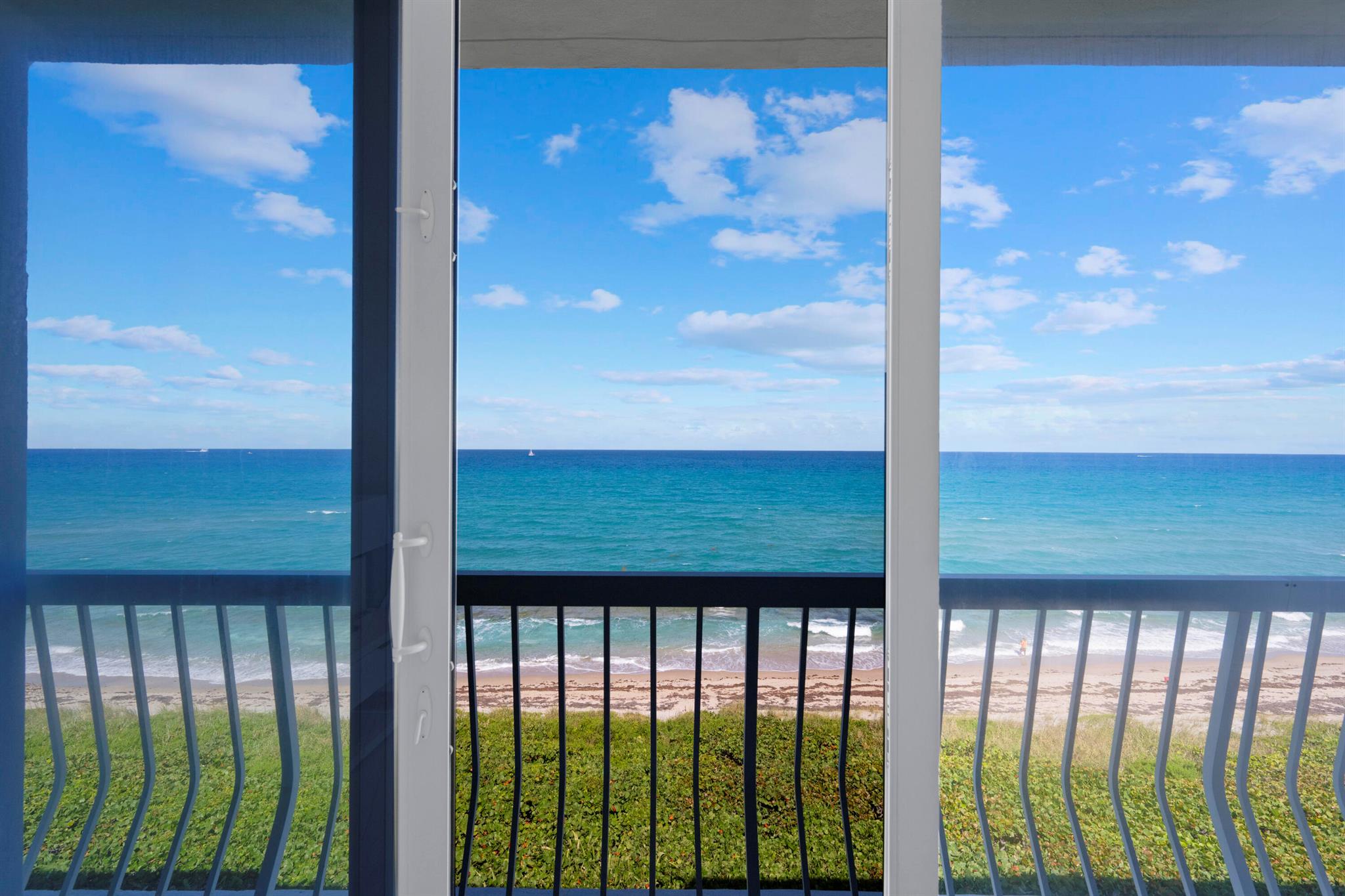 TWENTY ONE HUNDRED CONDO - Residential