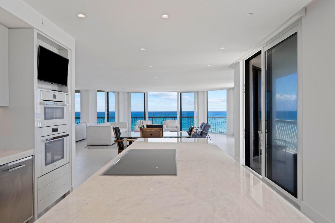 TWENTY ONE HUNDRED CONDO - Residential