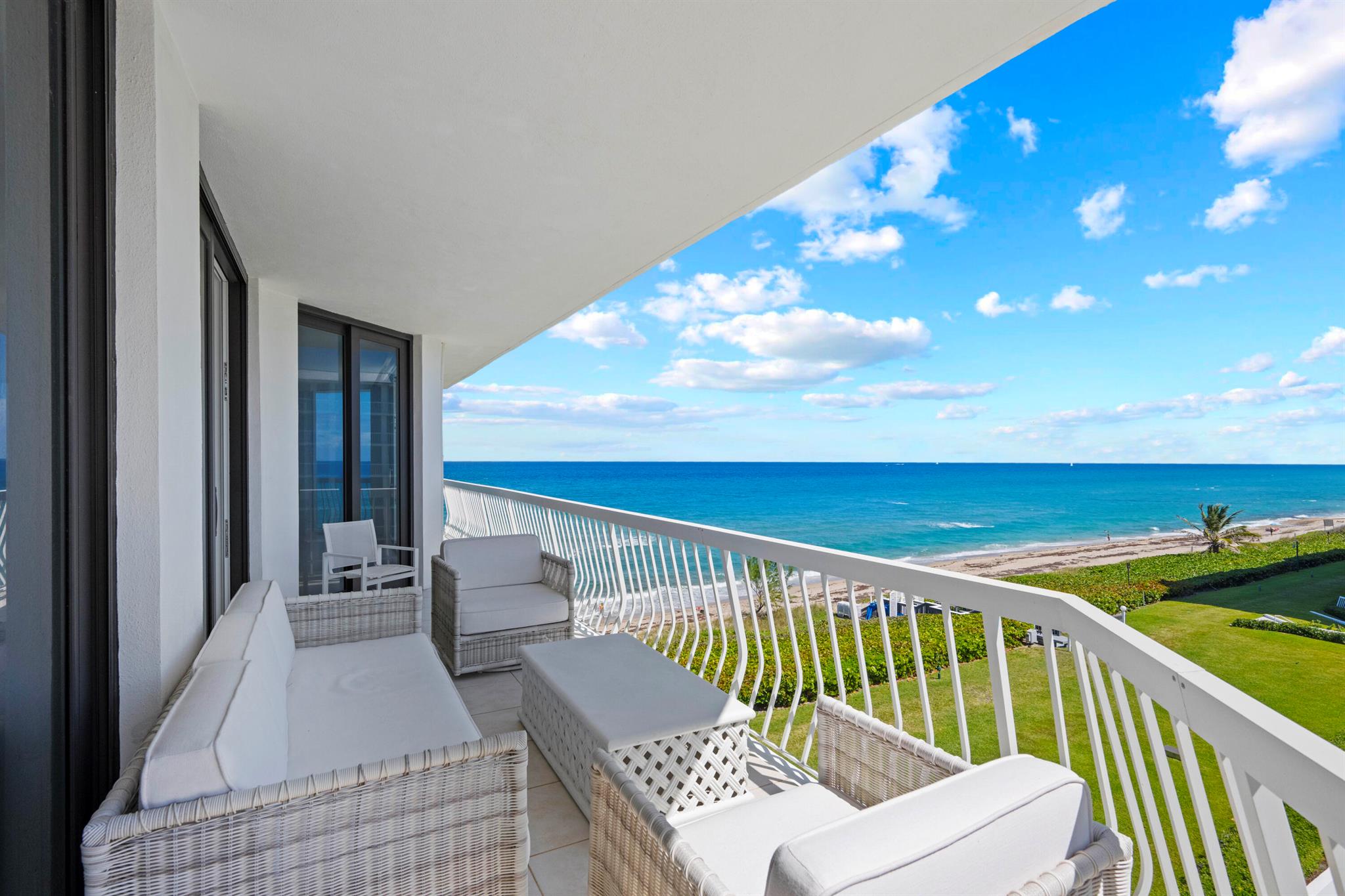 TWENTY ONE HUNDRED CONDO - Residential