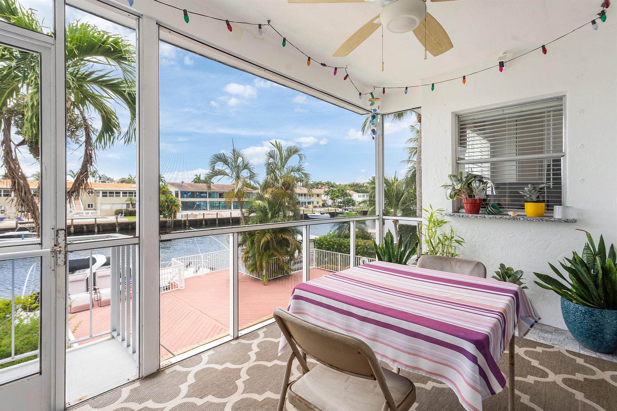 BEACHSIDE CONDO - Residential Income
