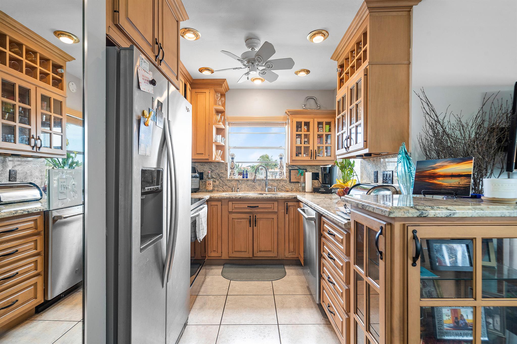 BEACHSIDE CONDO - Residential Income