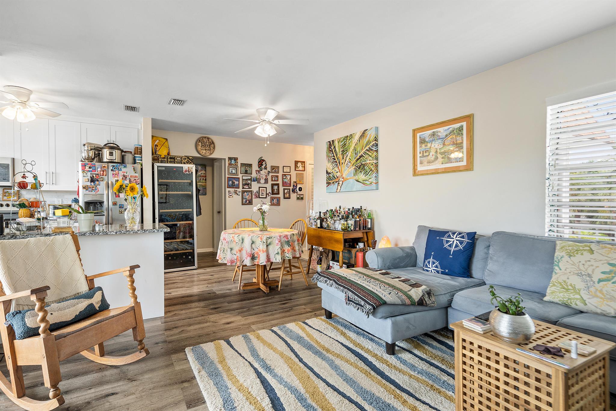 BEACHSIDE CONDO - Residential Income