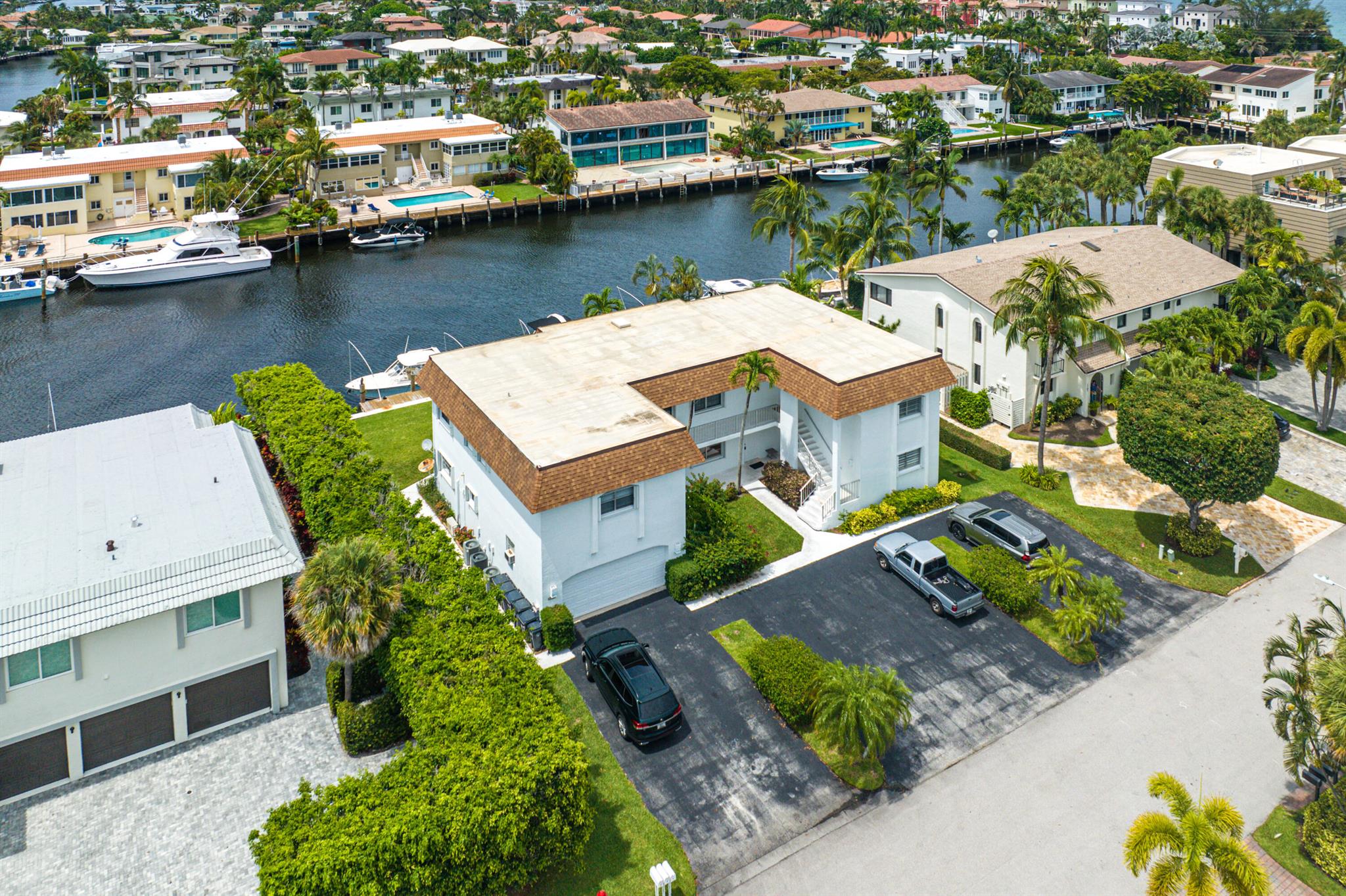 BEACHSIDE CONDO - Residential Income