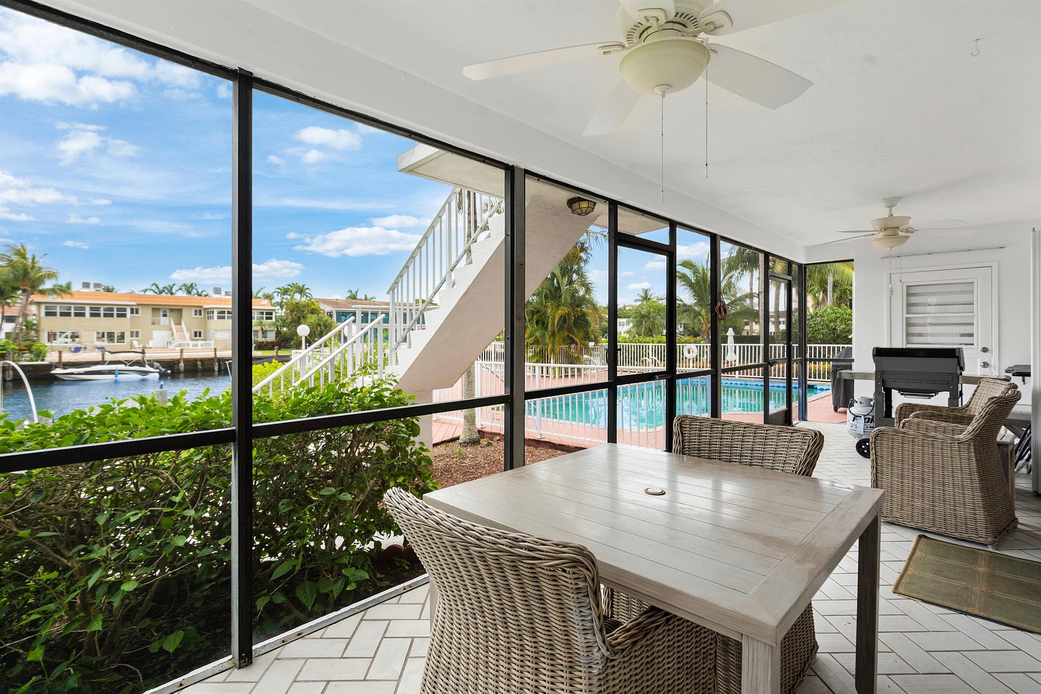 BEACHSIDE CONDO - Residential Income