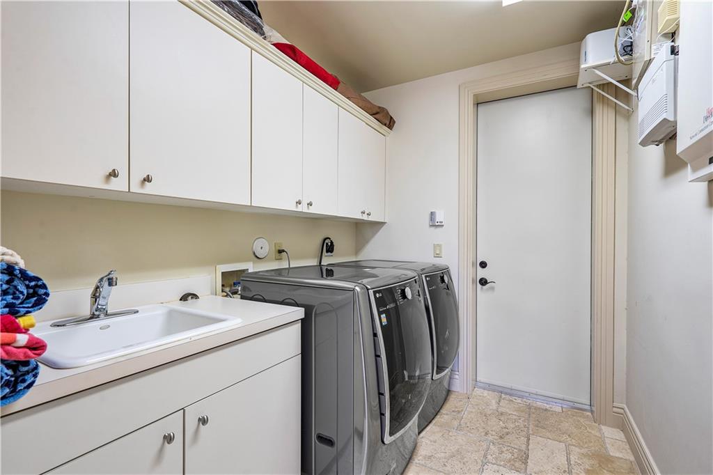 Lighthouse Point 4th Sec - Residential