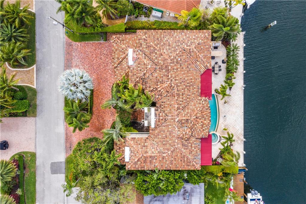 Lighthouse Point 4th Sec - Residential