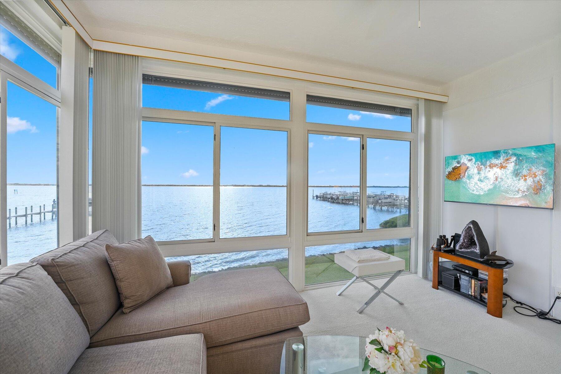 OCEAN VIEW CONDO - Residential