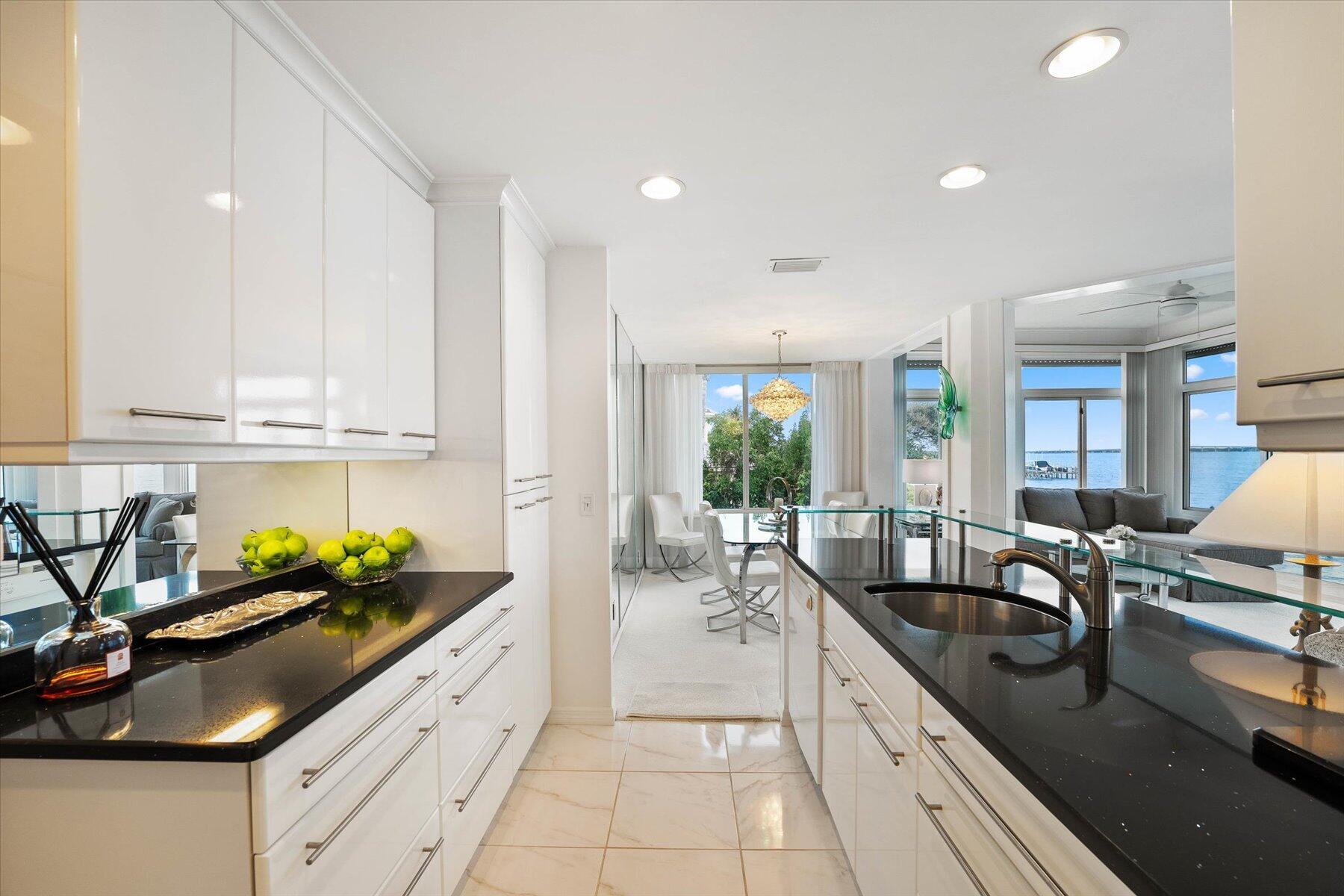 OCEAN VIEW CONDO - Residential