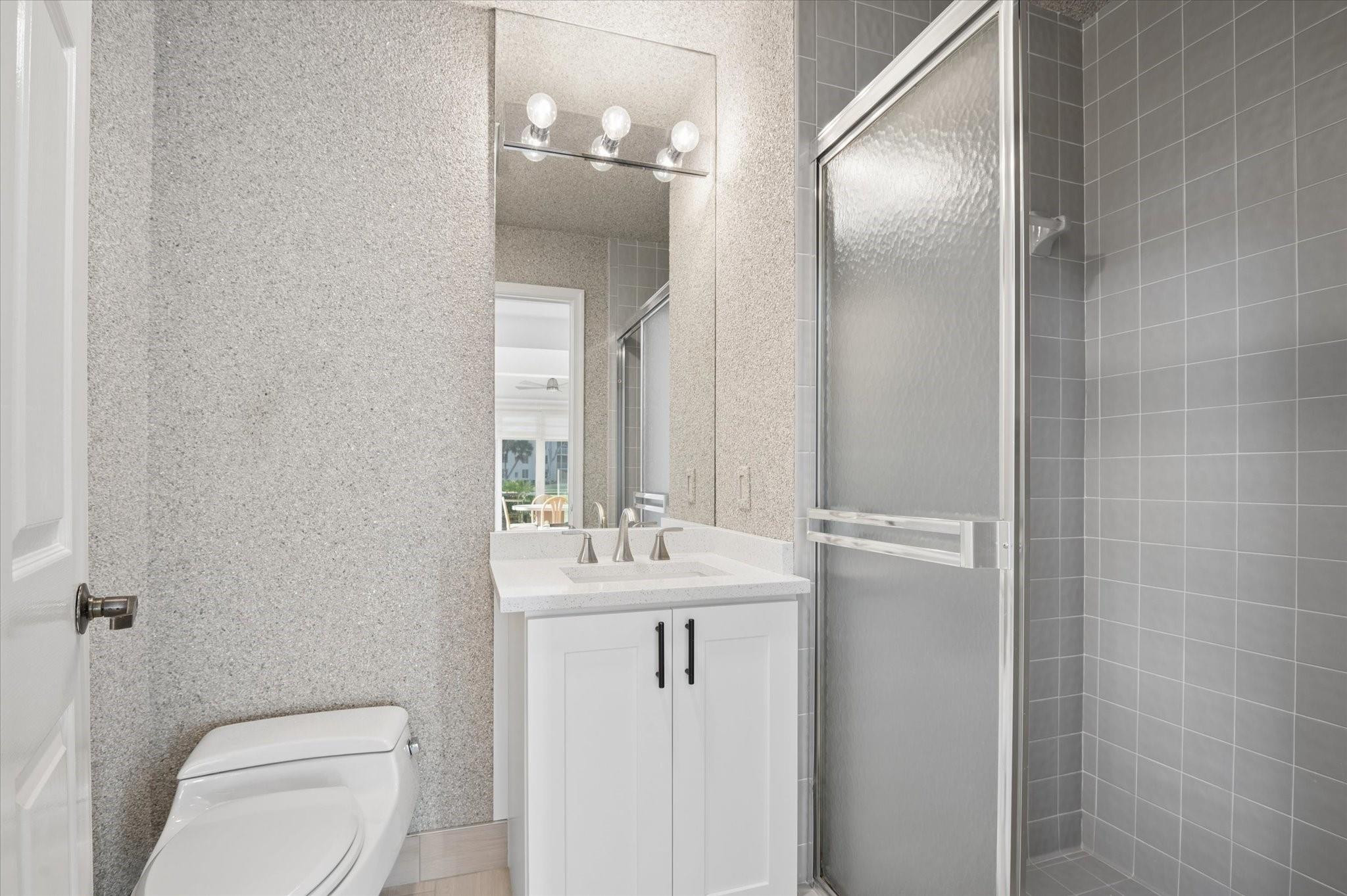 VIZCAYA TOWERS PALM AIRE - Residential