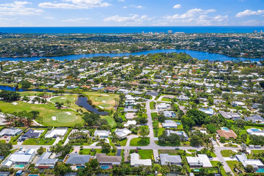 TEQUESTA COUNTRY CLUB - Residential