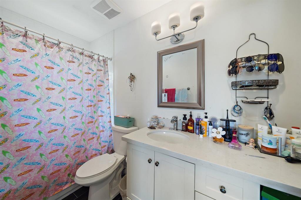 TEQUESTA COUNTRY CLUB - Residential