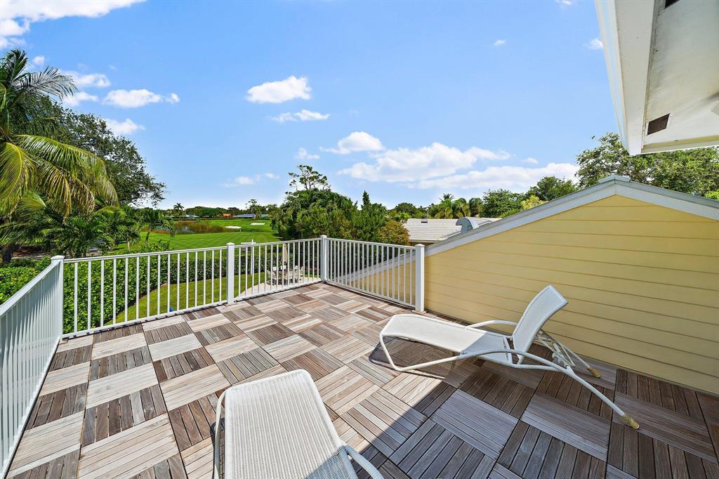 TEQUESTA COUNTRY CLUB - Residential