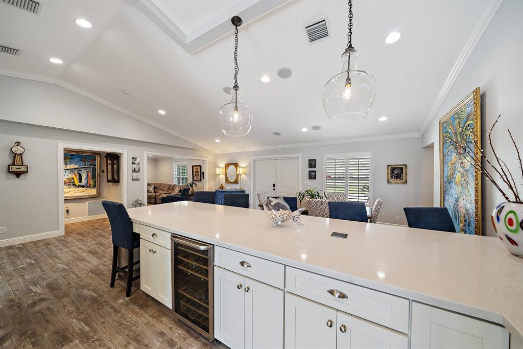 TEQUESTA COUNTRY CLUB - Residential