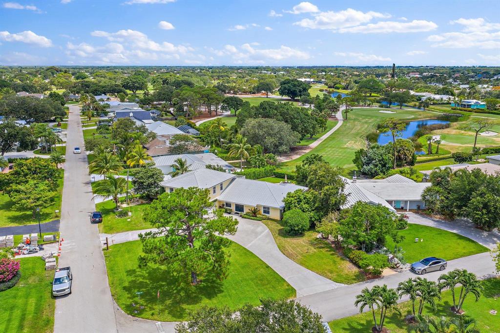 TEQUESTA COUNTRY CLUB - Residential