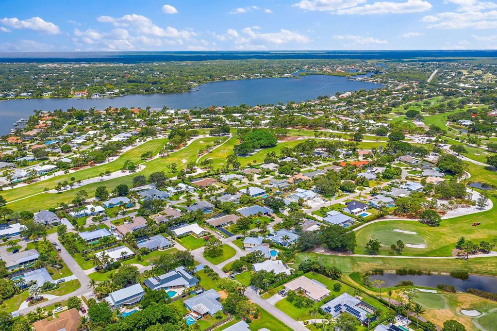 TEQUESTA COUNTRY CLUB - Residential