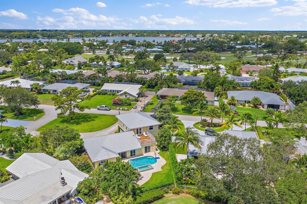 TEQUESTA COUNTRY CLUB - Residential