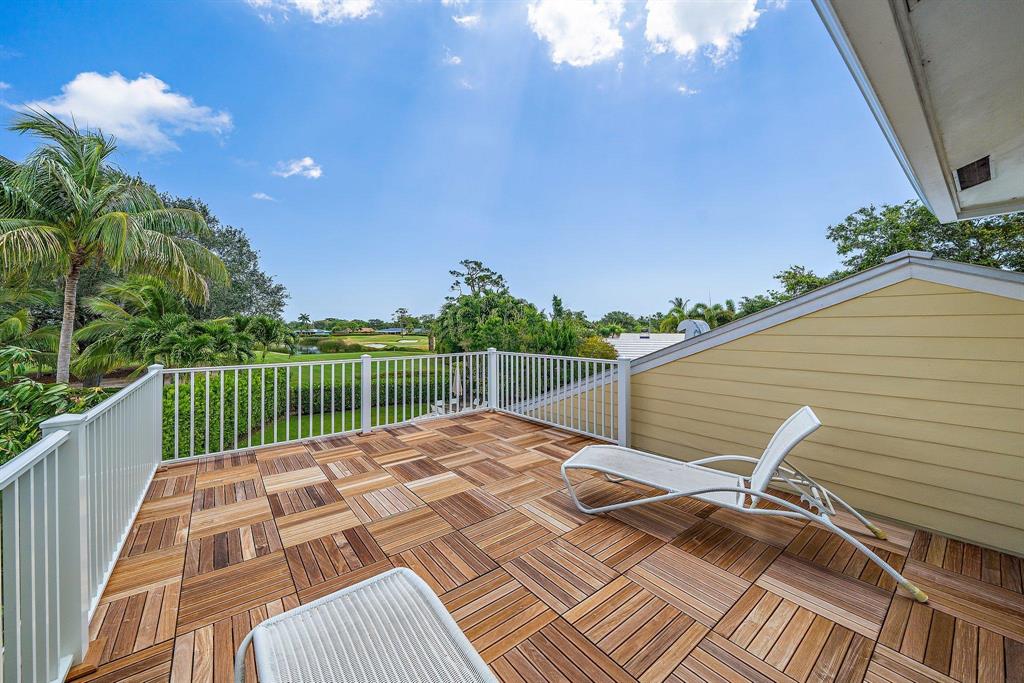 TEQUESTA COUNTRY CLUB - Residential