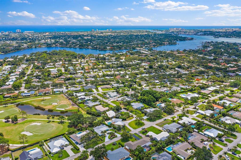 TEQUESTA COUNTRY CLUB - Residential