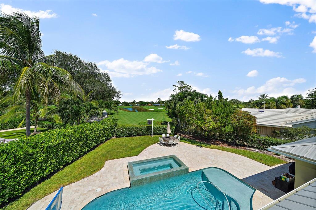 TEQUESTA COUNTRY CLUB - Residential