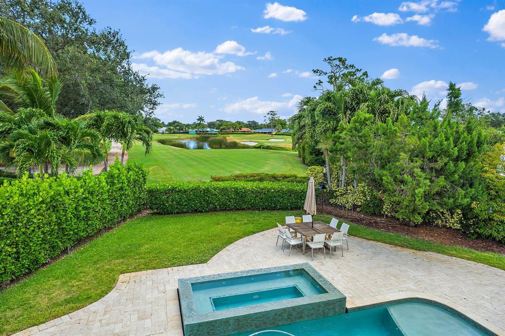 TEQUESTA COUNTRY CLUB - Residential