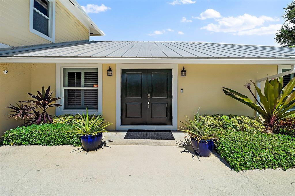 TEQUESTA COUNTRY CLUB - Residential