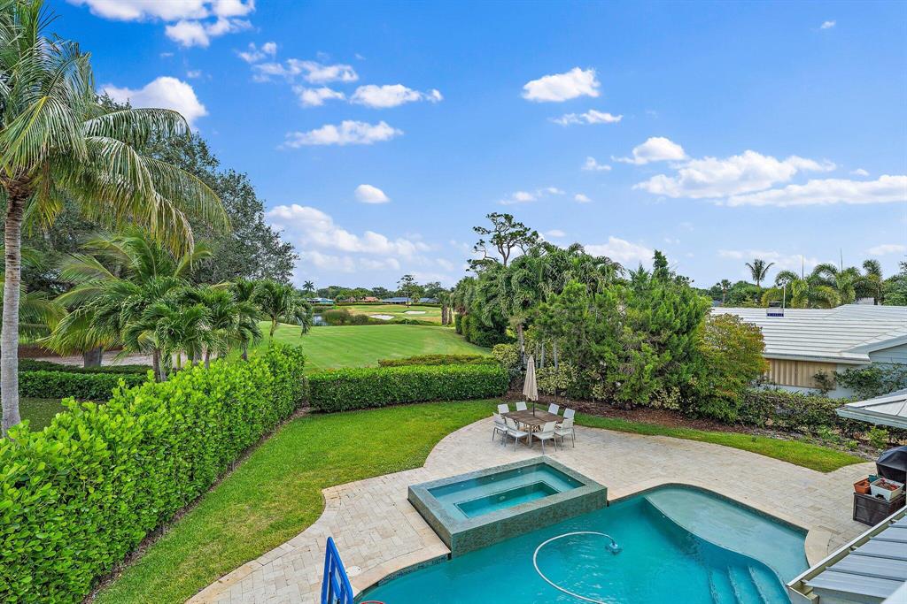 TEQUESTA COUNTRY CLUB - Residential