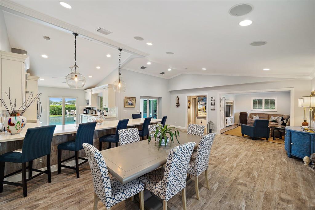 TEQUESTA COUNTRY CLUB - Residential