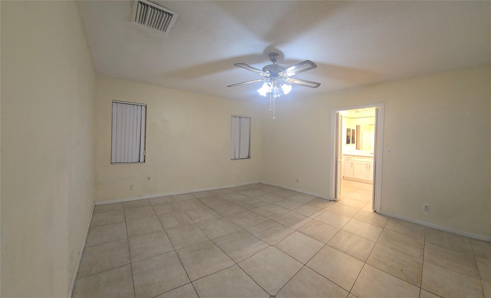 NEW ORLEANS VILLAS 81-21 - Residential Lease