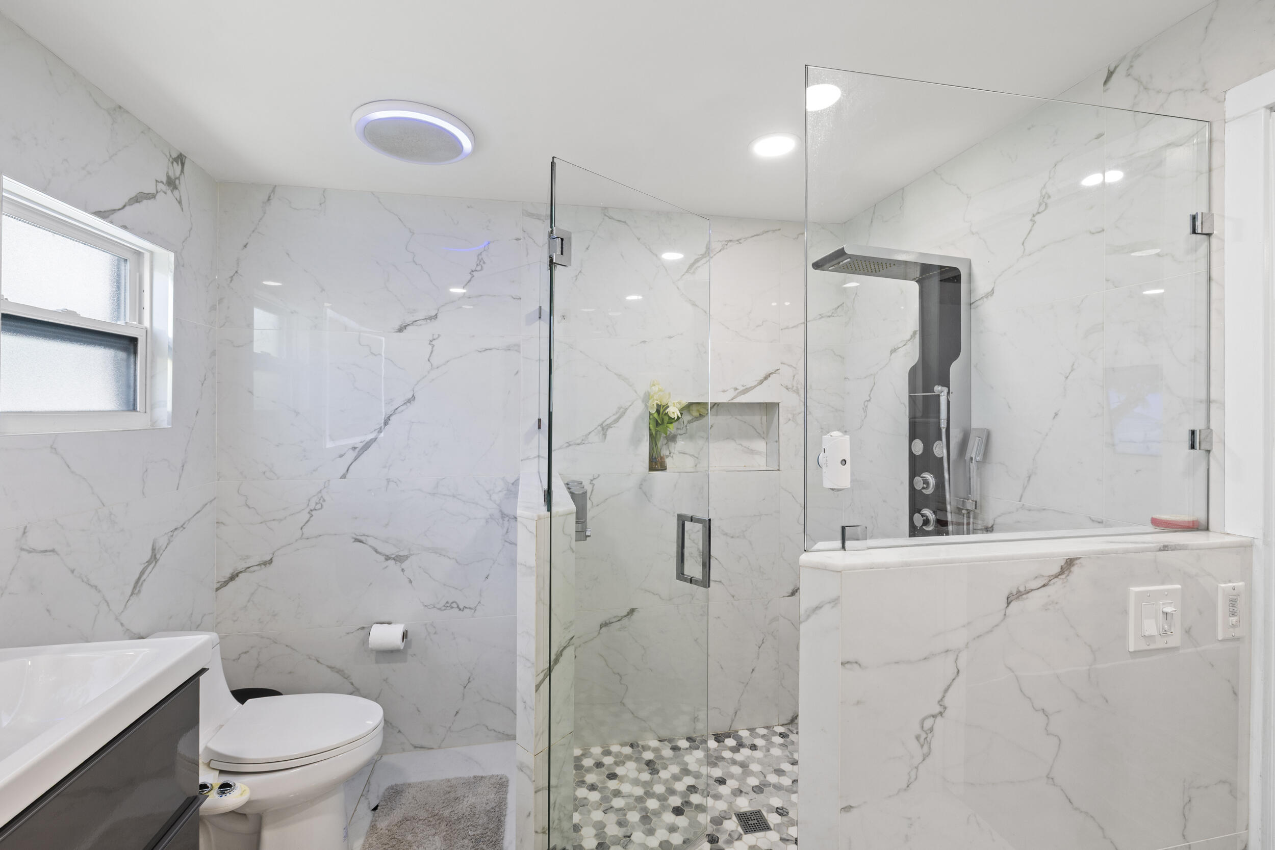 PARK ROAD MANOR - Residential