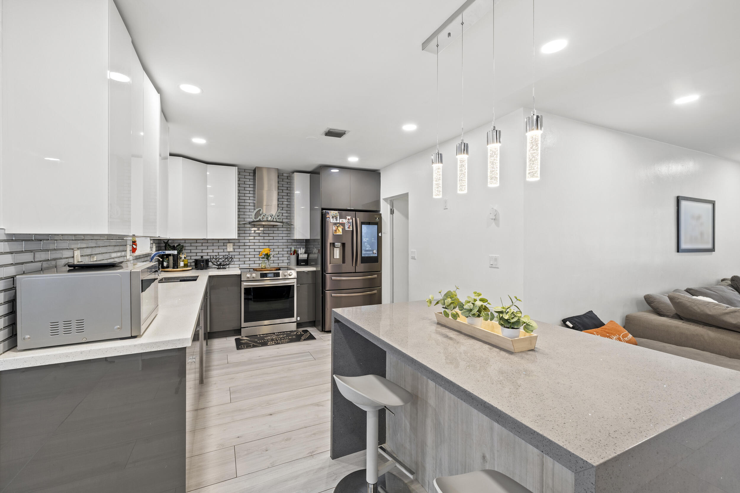 PARK ROAD MANOR - Residential