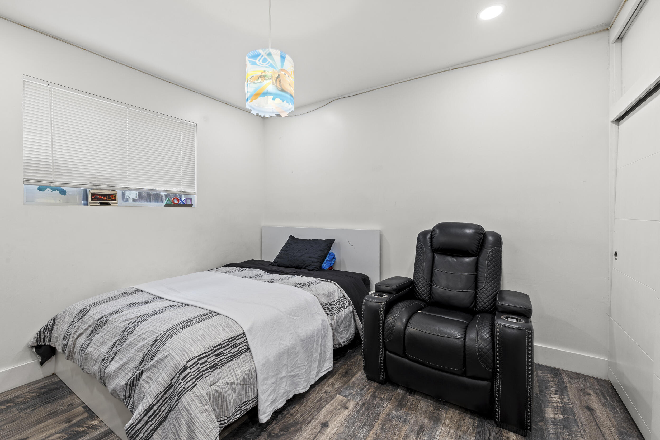 PARK ROAD MANOR - Residential