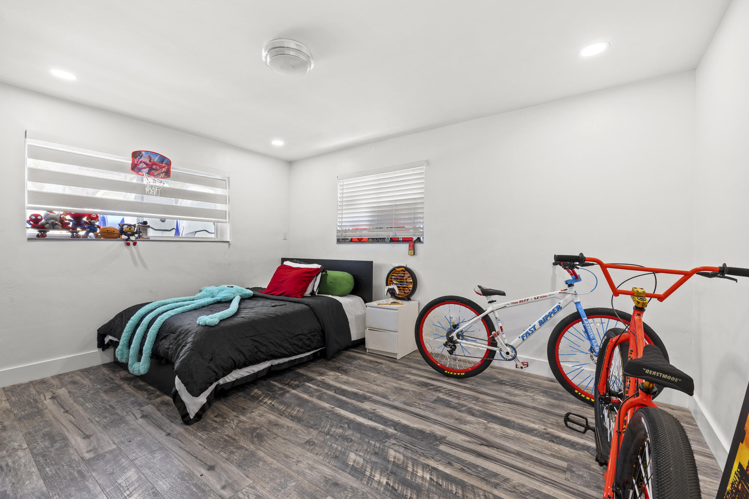 PARK ROAD MANOR - Residential