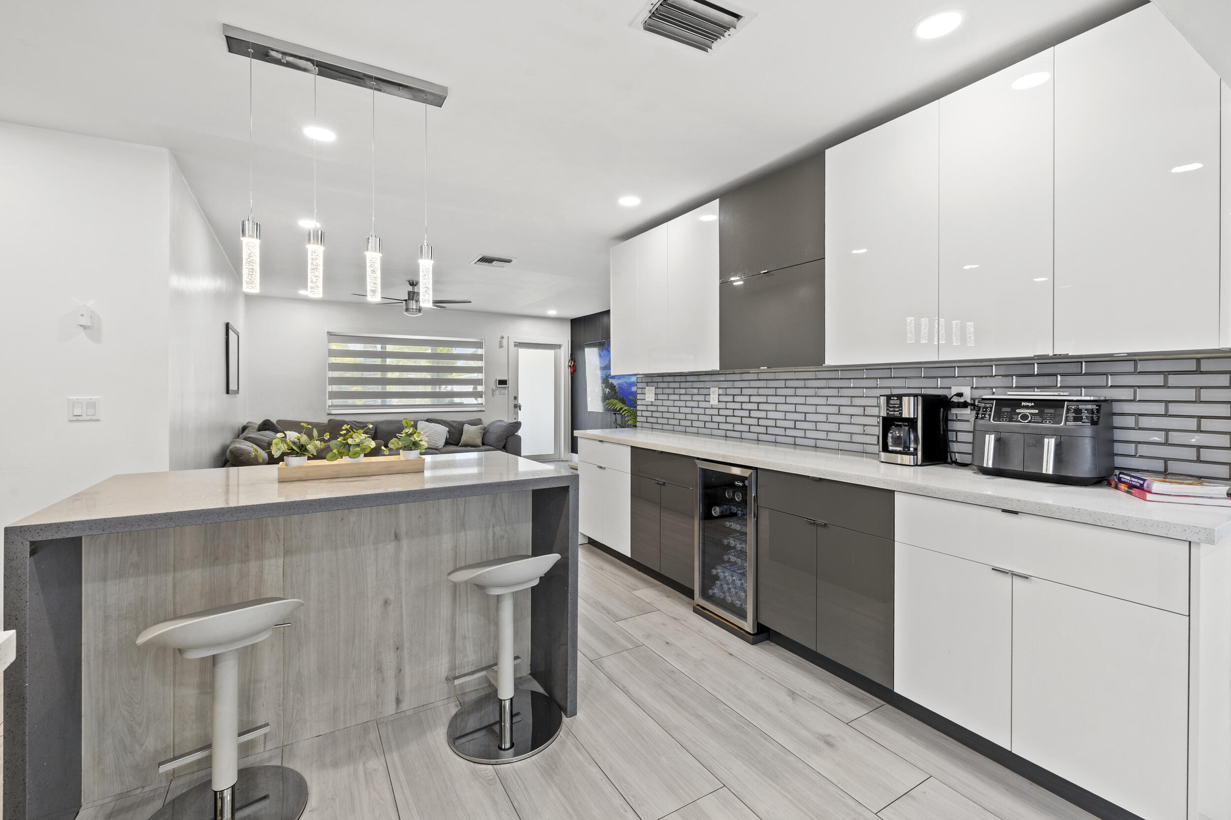 PARK ROAD MANOR - Residential