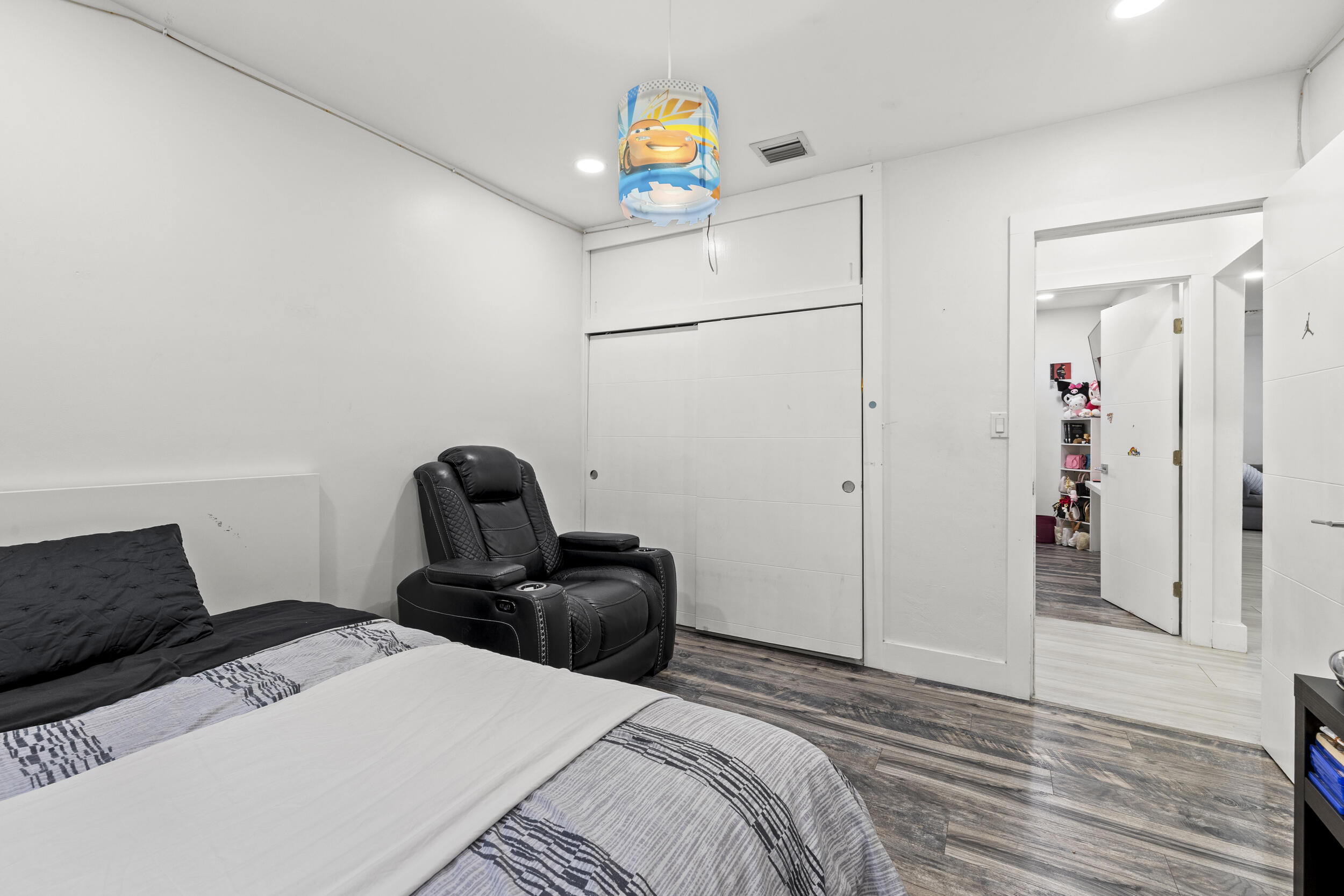 PARK ROAD MANOR - Residential