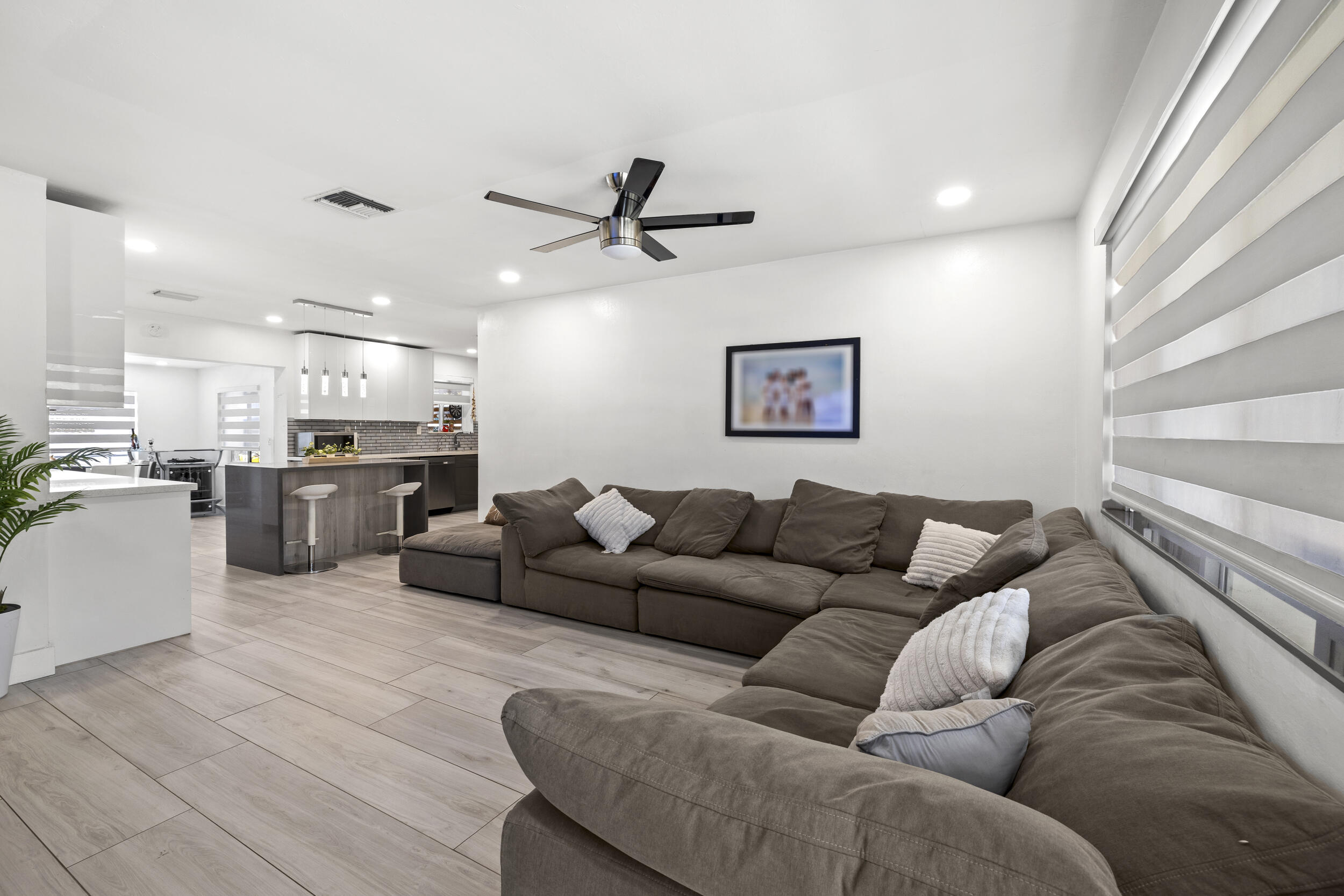 PARK ROAD MANOR - Residential