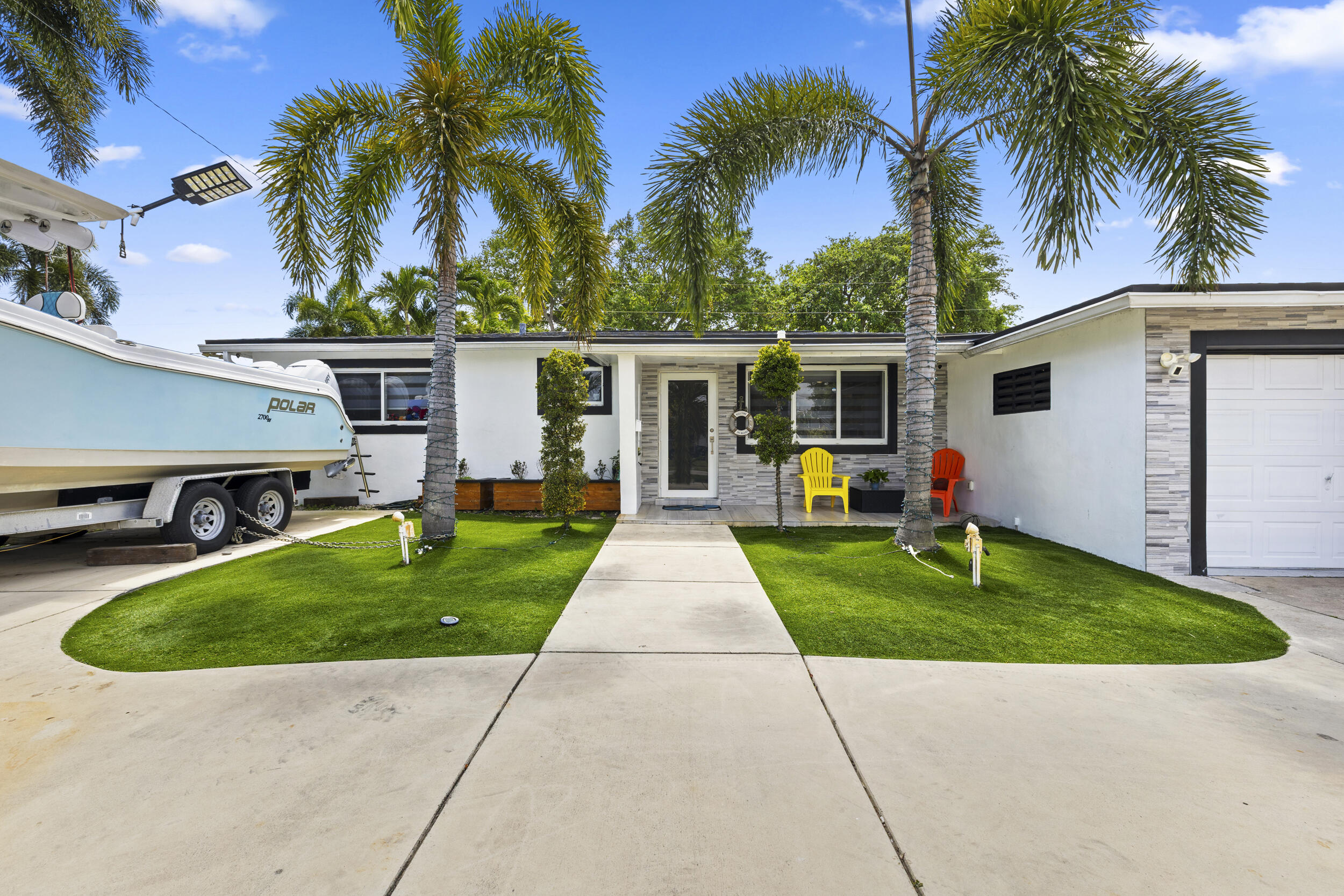 3230 Roosevelt Street