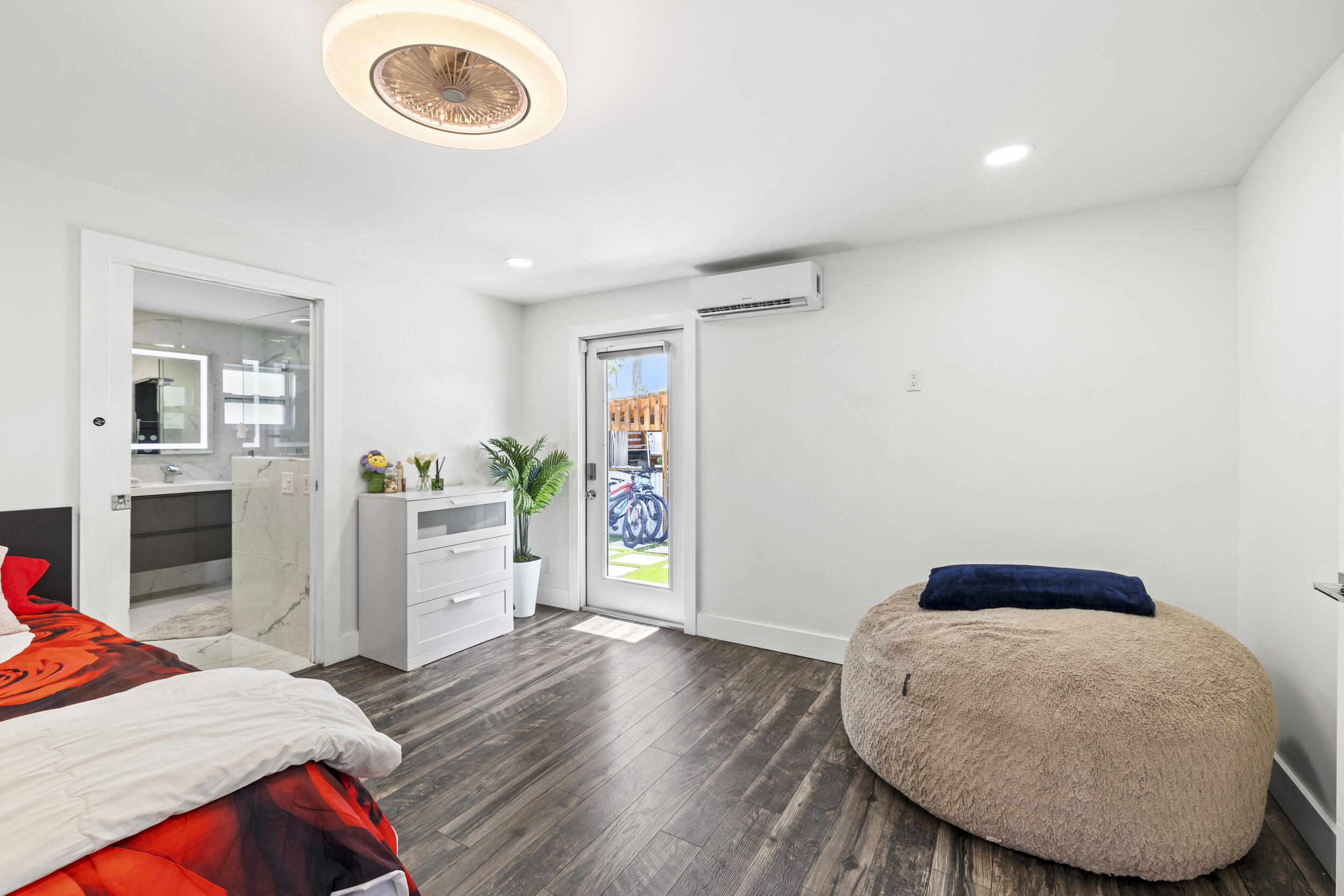 PARK ROAD MANOR - Residential