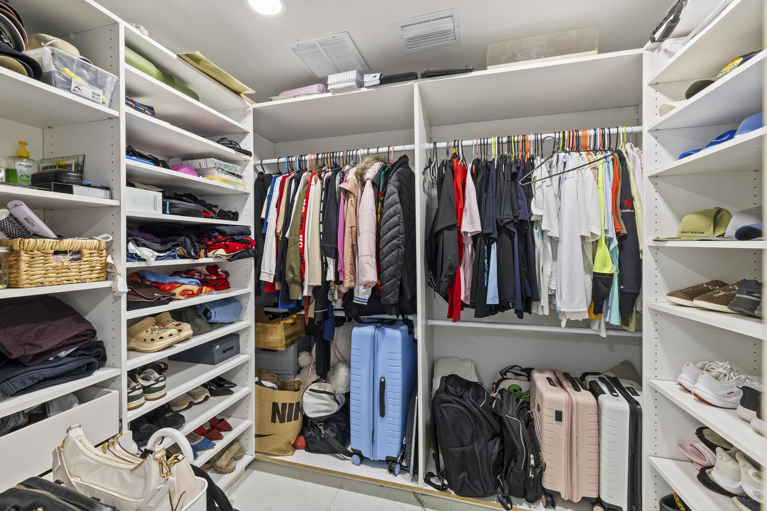 PARK ROAD MANOR - Residential