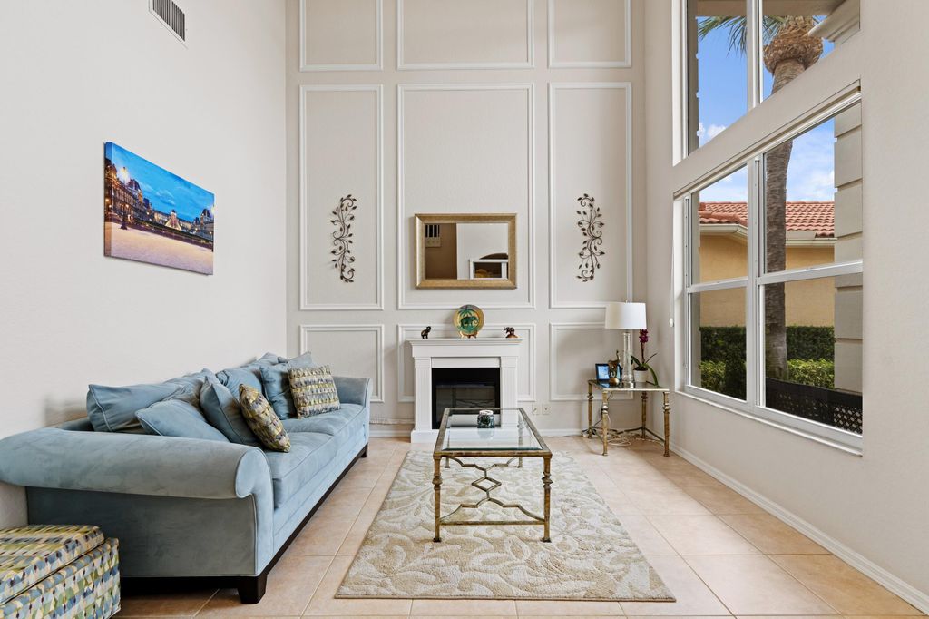 Photo of 117 Via Condado Way, Palm Beach Gardens, FL 33418 (MLS # R11149974)