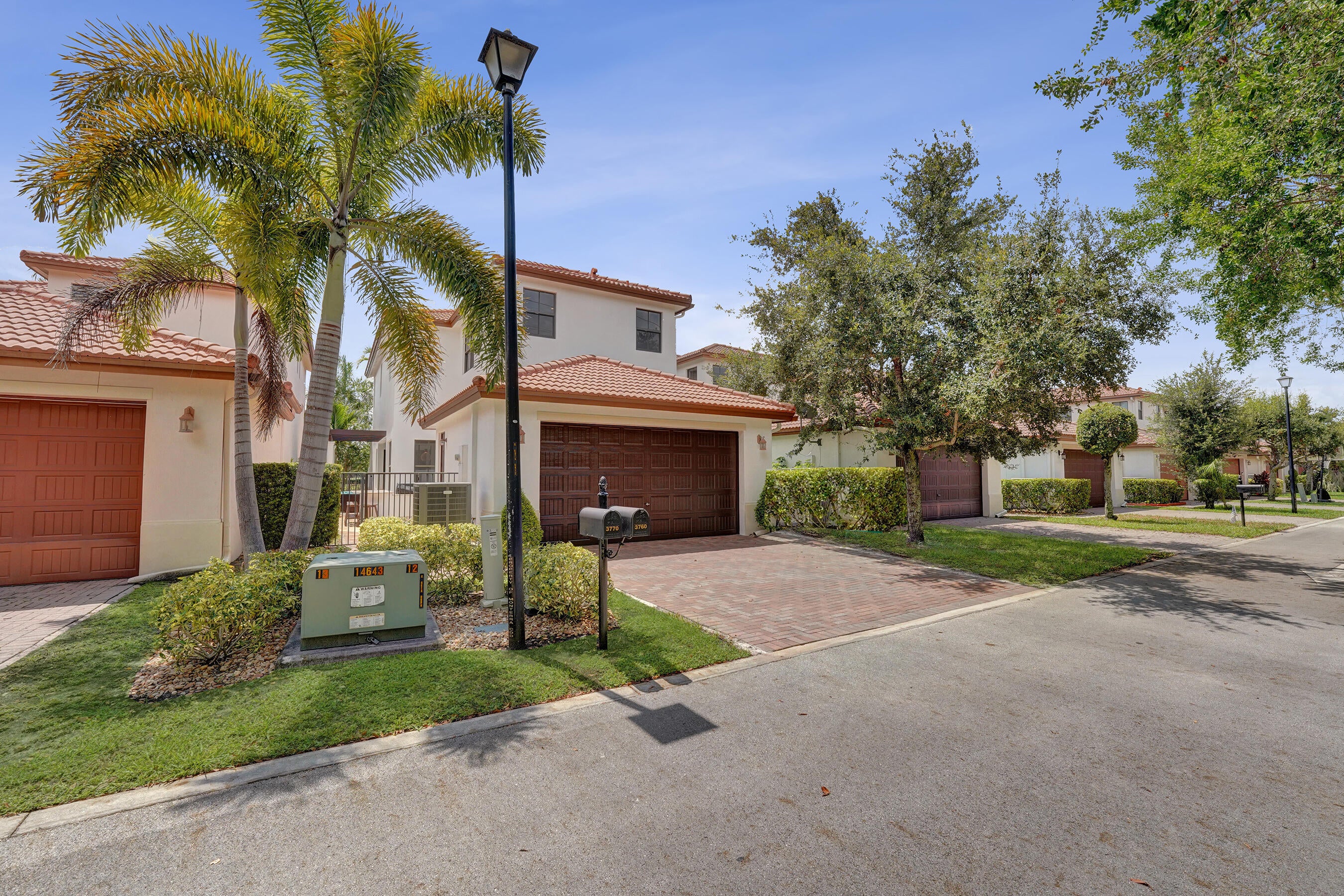 3760 NW 84TH Way