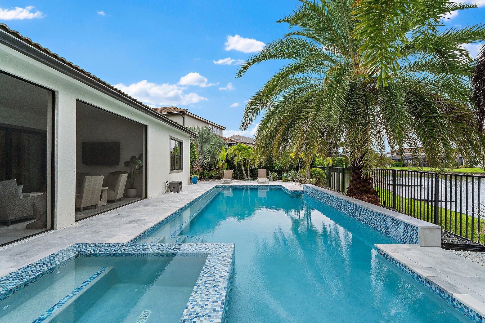 SONOMA ISLES - Residential