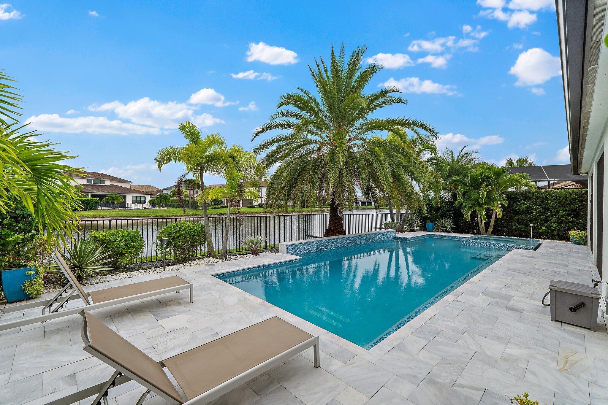 SONOMA ISLES - Residential