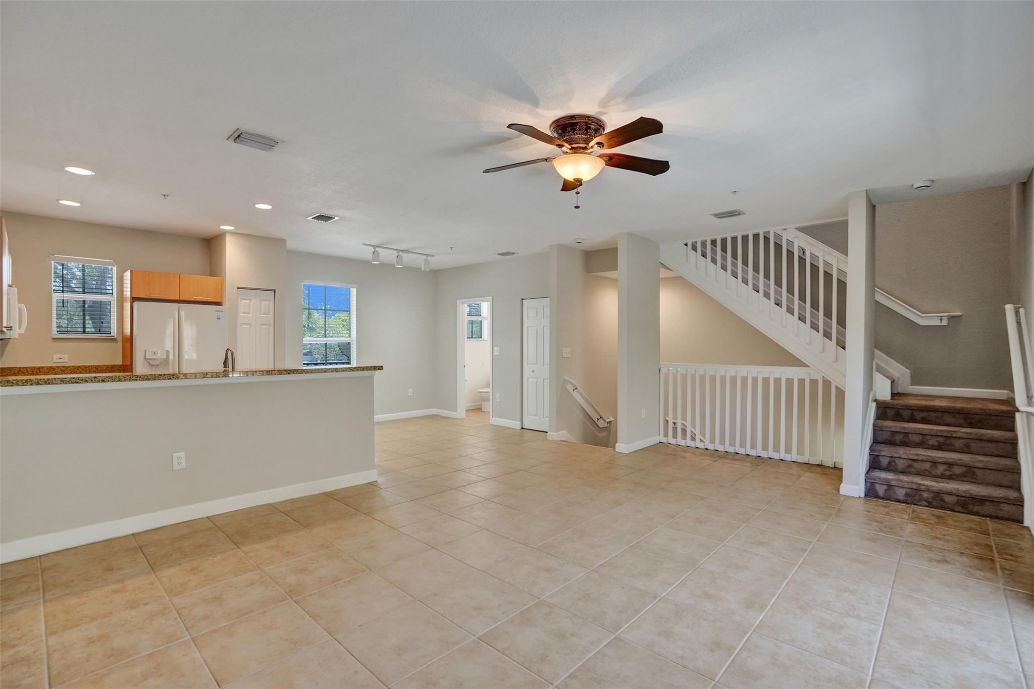 2540 SW 14TH AV 202