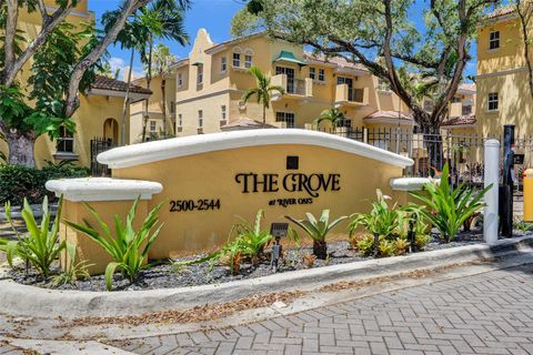 2540 SW 14TH AV 202 Fort Lauderdale FL 33315
