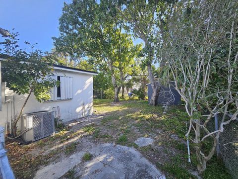 Tiny photo for 1833 NW 6th Avenue, Pompano Beach, FL 33060 (MLS # B26005235)