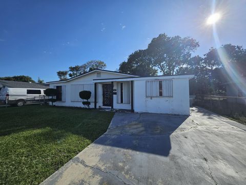 Tiny photo for 1833 NW 6th Avenue, Pompano Beach, FL 33060 (MLS # B26005235)