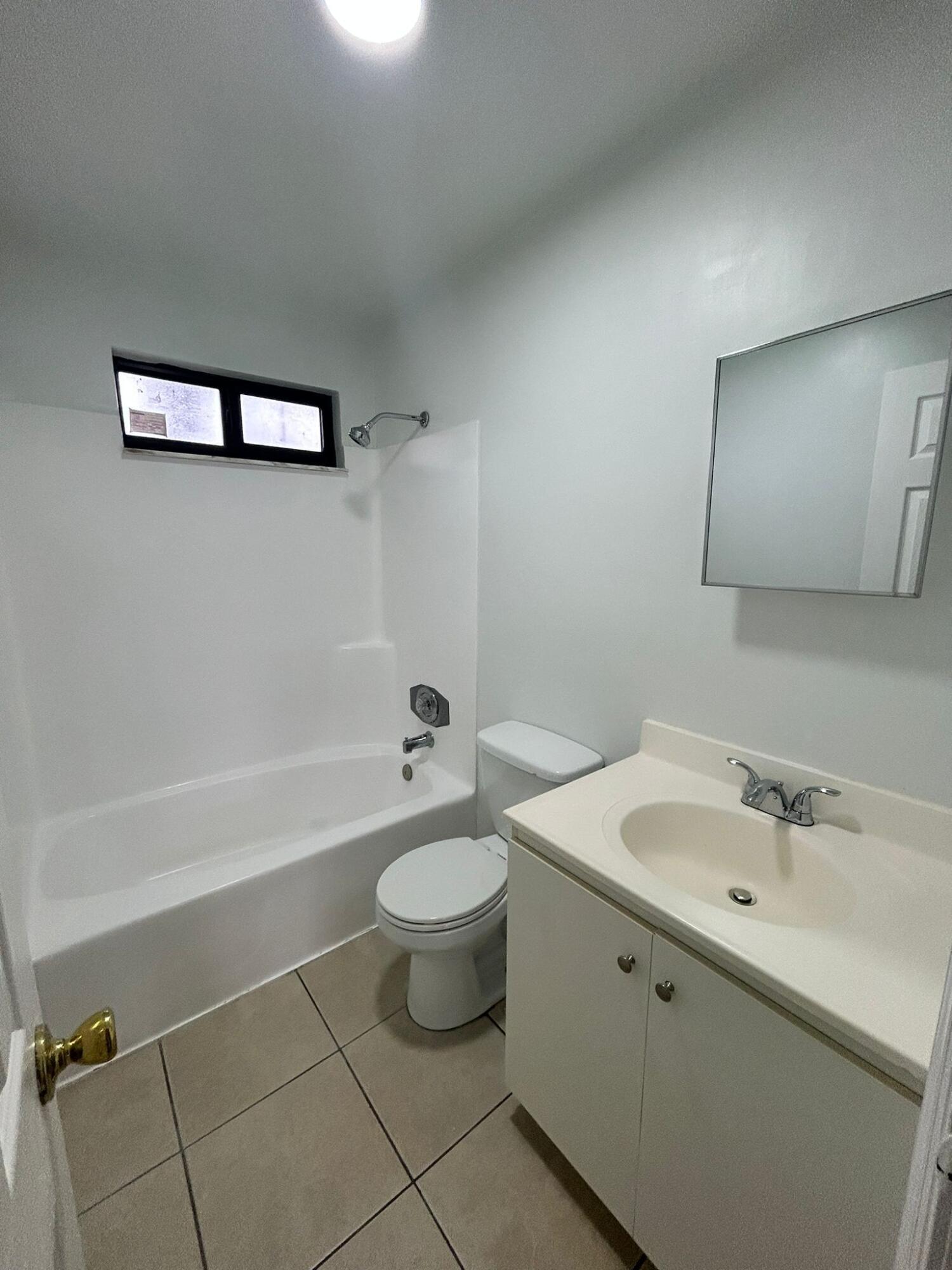 MIAMI GARDENS ESTATES SEC 2 - Residential Lease