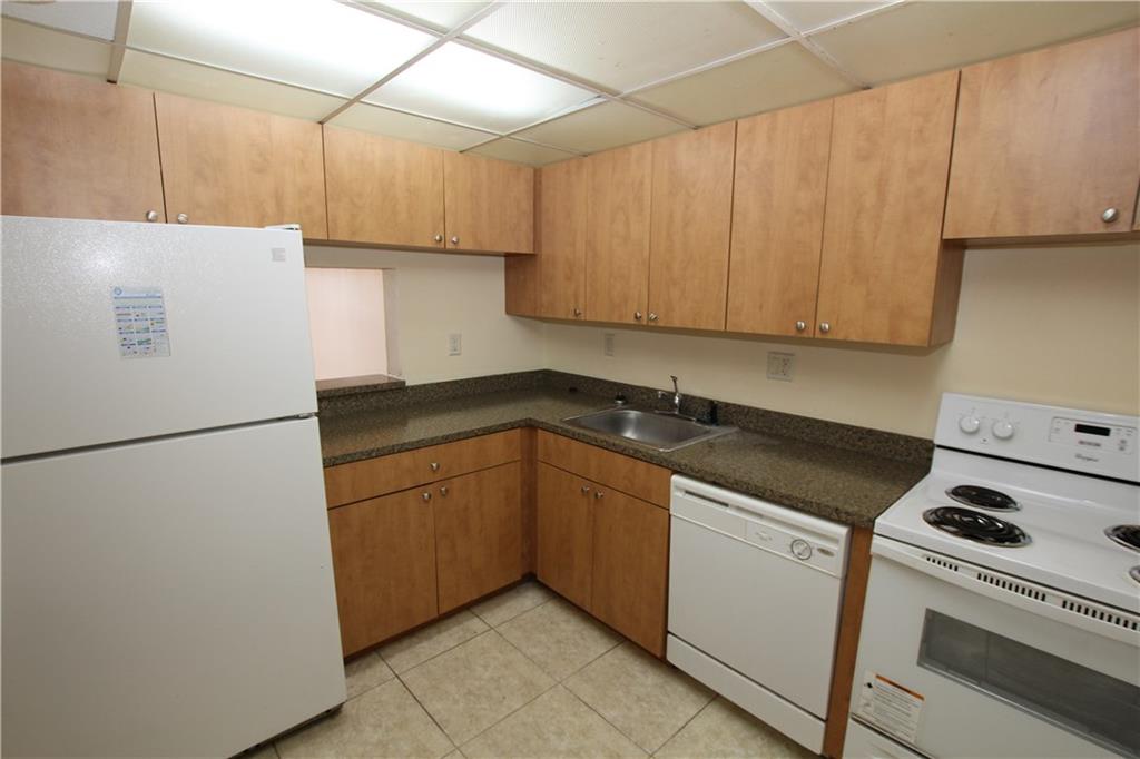 VERSAILLES GARDENS - Residential