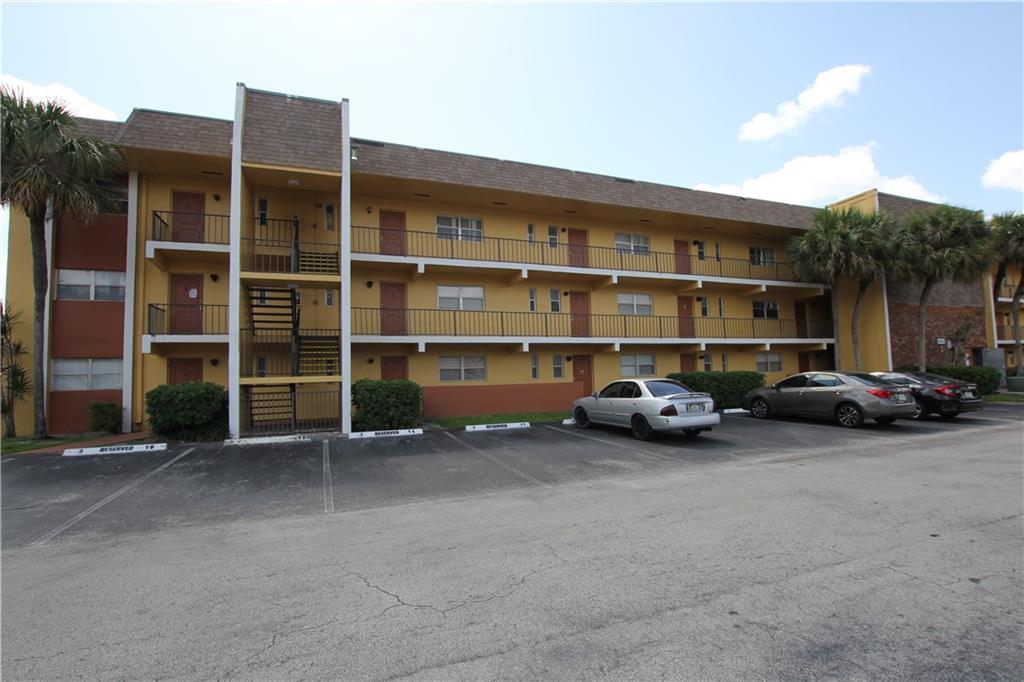 VERSAILLES GARDENS - Residential