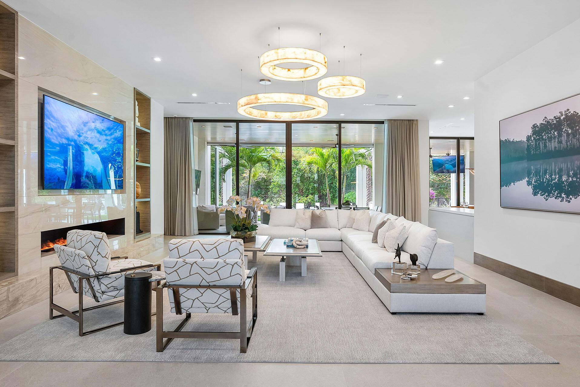ROYAL PALM YACHT & COUNTR - Residential
